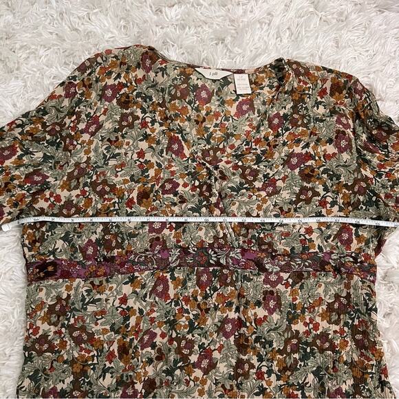 J.Jill Multicolored Floral Blouse Size LP - Picture 7 of 9